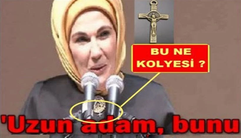 Είναι κρυπτοχριστιανή η Εμινέ Ερντογάν; – Τι φορά στον λαιμό της; (εικόνες,βίντεο)